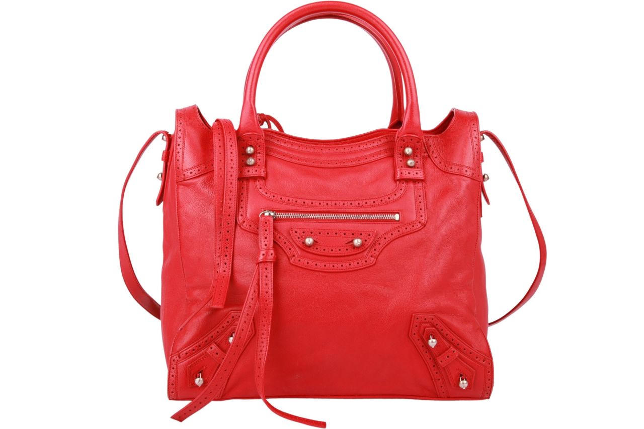 Perfect in patent leather with Balenciaga . . #red #patentleather # balenciaga #handbag #bag #purse #bal… | Balenciaga bag, Fall handbags, Red  patent leather handbag