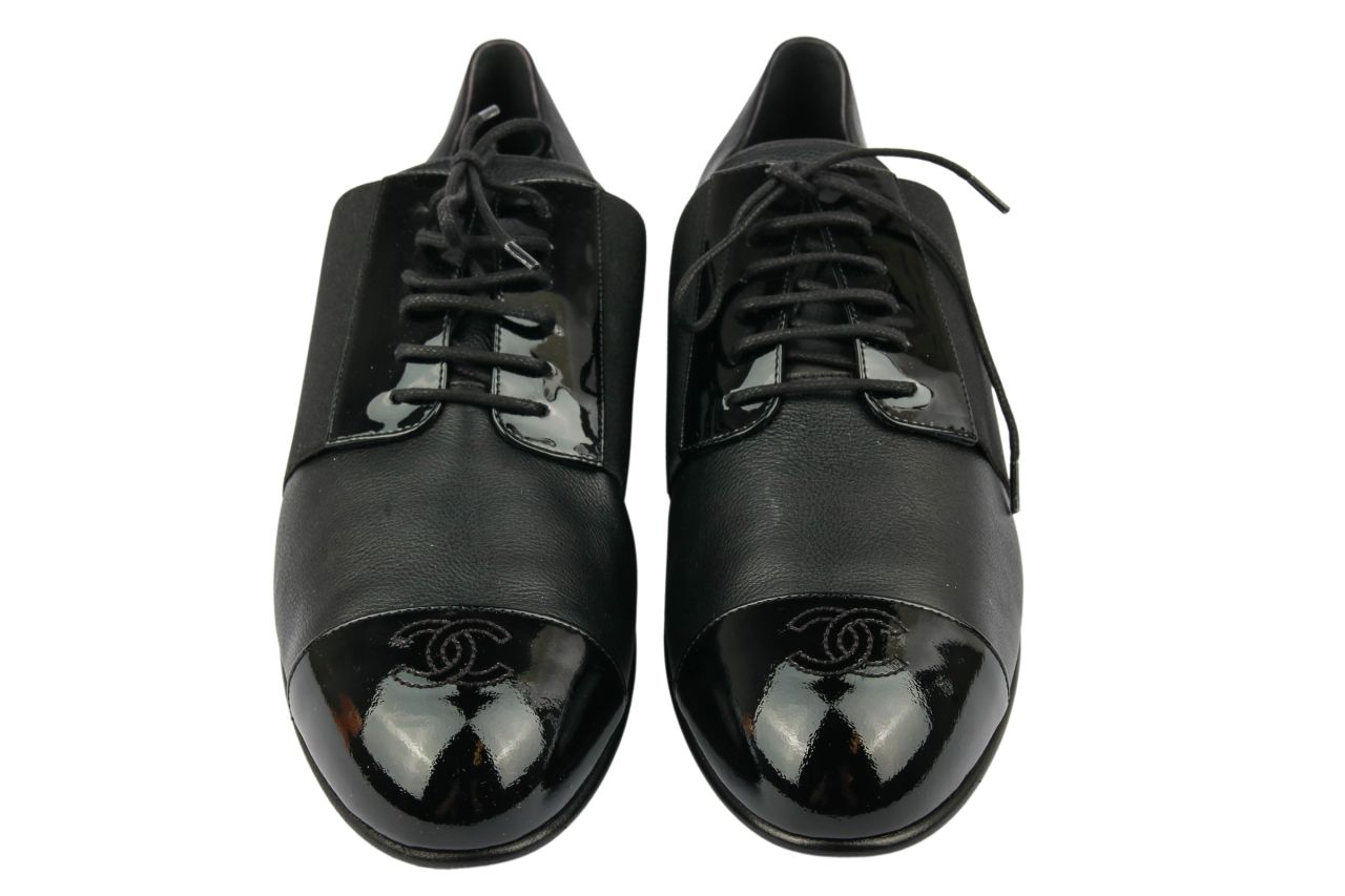 Chanel Lace Up Schnürschuhe Schwarz Gr. 41