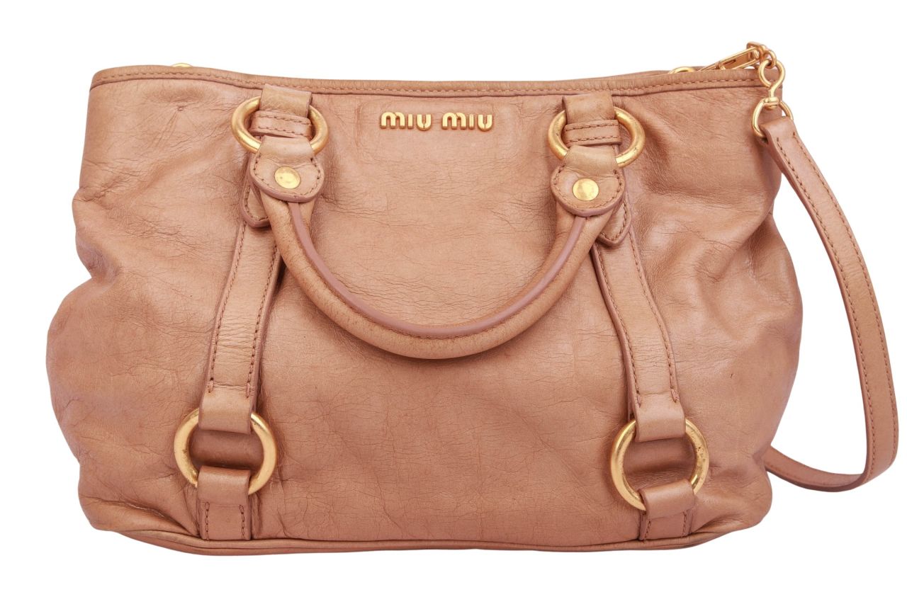 Miu Miu Cammeo Umhängetasche Beige