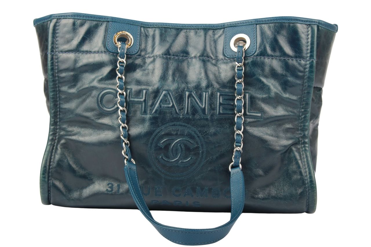 Chanel Deauville Small Kalbsleder Marineblau