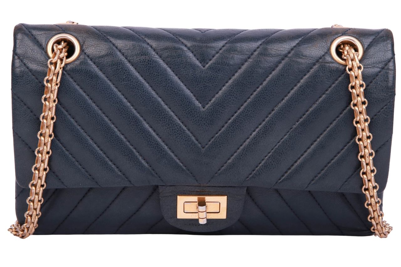 Chanel Sac a Main 2.55 Chevron Bag Blue