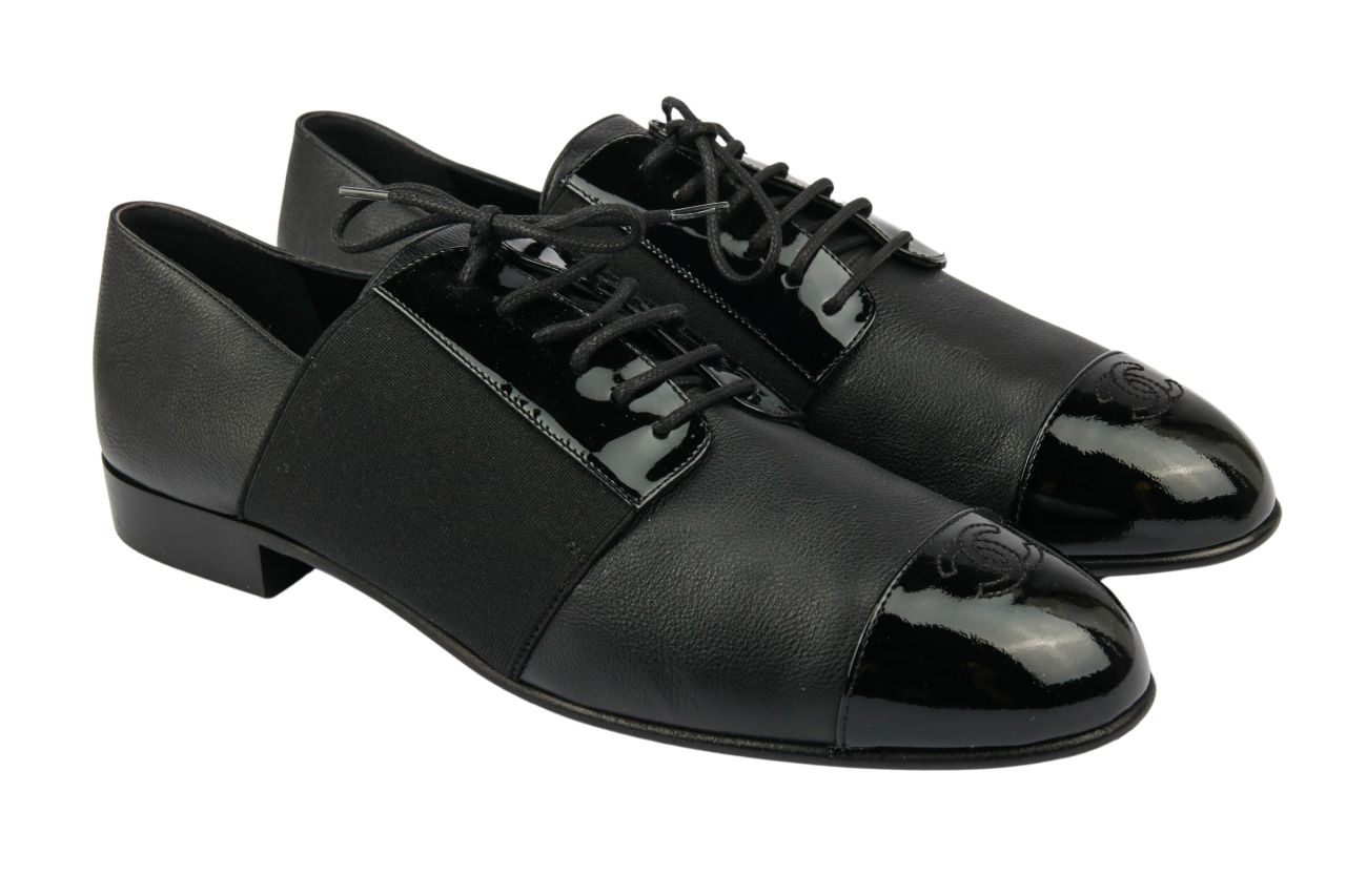 Chanel Lace Up Schnürschuhe Schwarz Gr. 41