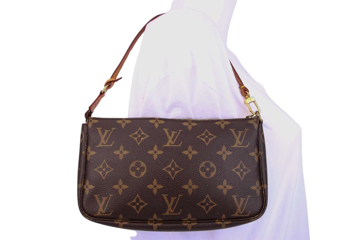 Louis Vuitton Pochette Monogram Canvas Luxussachen